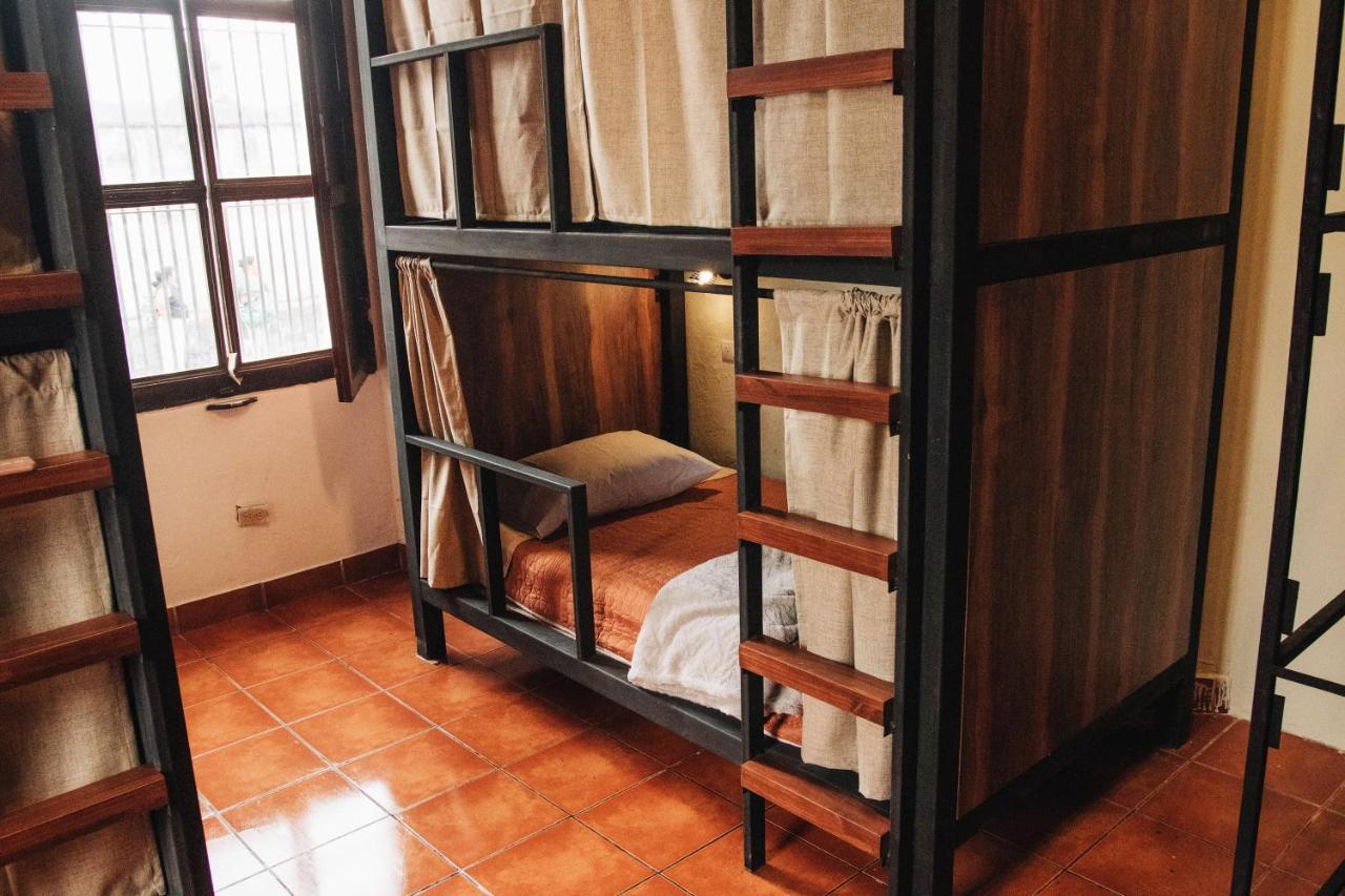 Flore Hostel Antigua Ngoại thất bức ảnh